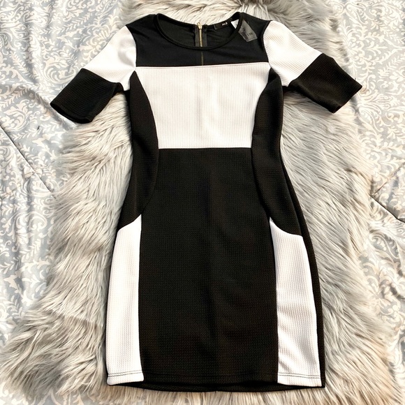 G-Stage Alt.B Black/White Dress - Picture 1 of 5